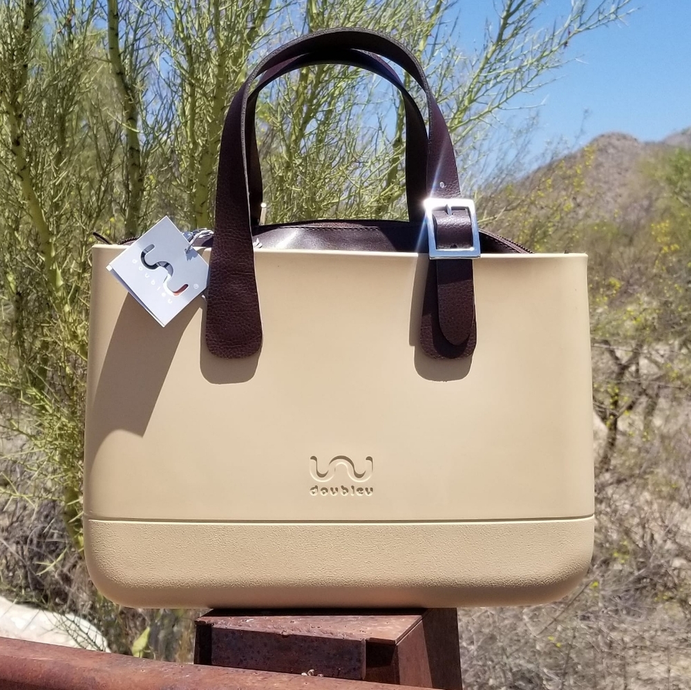 NEW! Foam Technology Travel Tote Bag